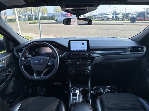Used 2024 Ford Escape ST-Line image 23