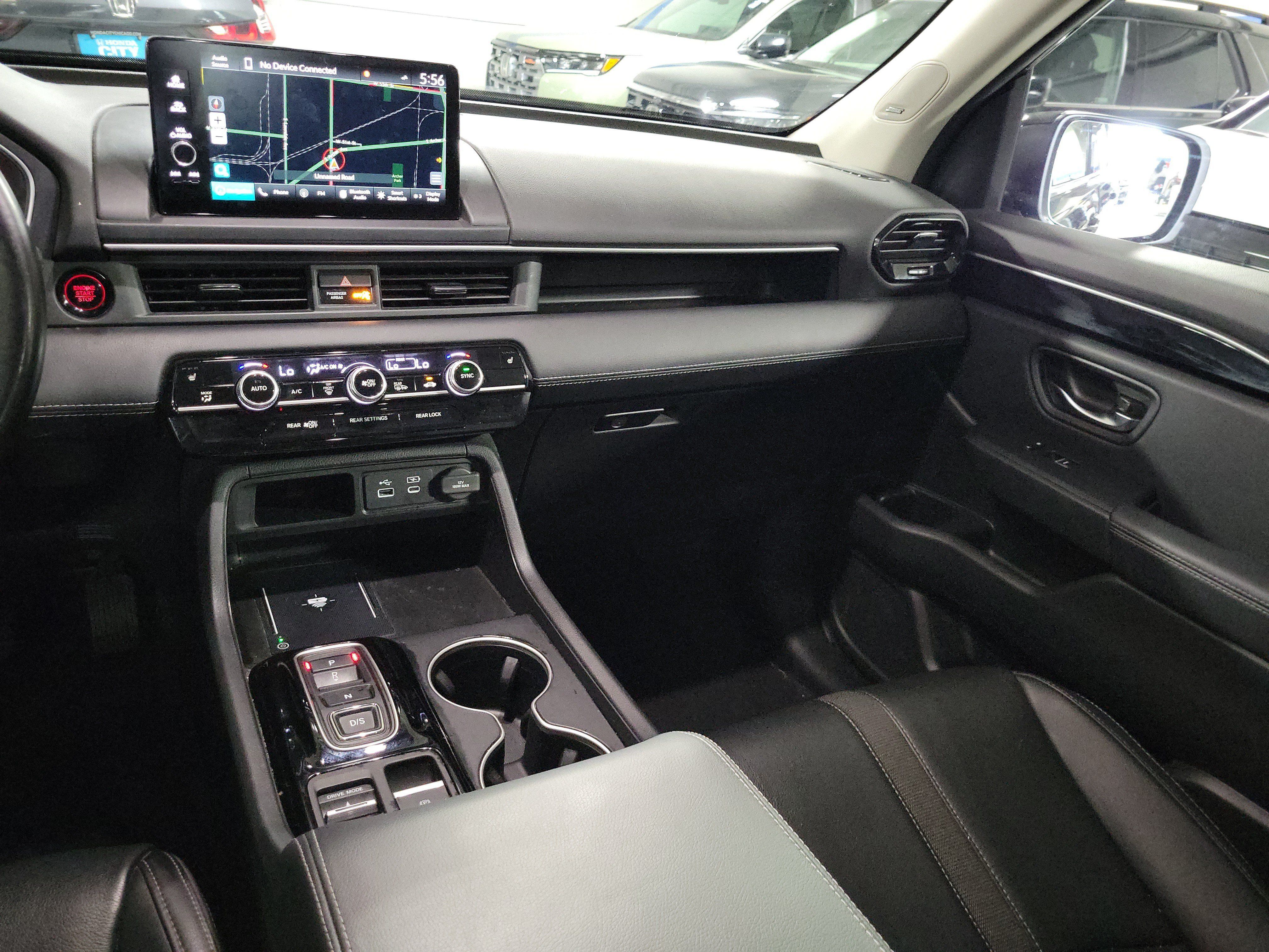 Certified 2024 Honda Pilot Touring image 15