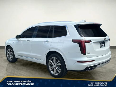 Certified 2023 Cadillac XT6 Premium Luxury w/ Technology Package FWD image 4
