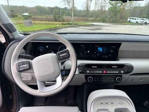 Used 2026 Hyundai Palisade Calligraphy image 11