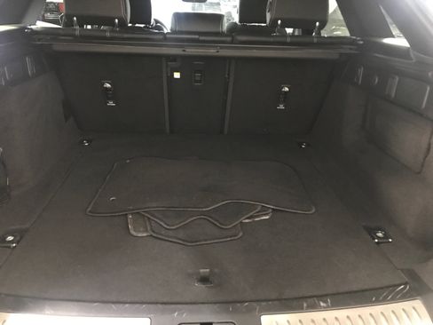 Used 2023 Land Rover Range Rover Velar S image 25