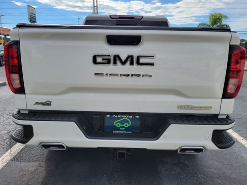 Certified 2025 GMC Sierra 1500 Elevation w/ Elevation Premium Package AWD/4WD image 6