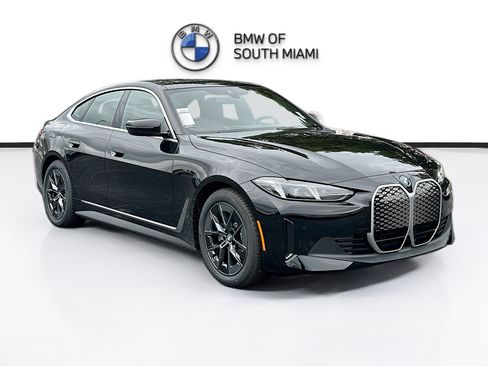 Used 2025 BMW i4 eDrive40 RWD image 1