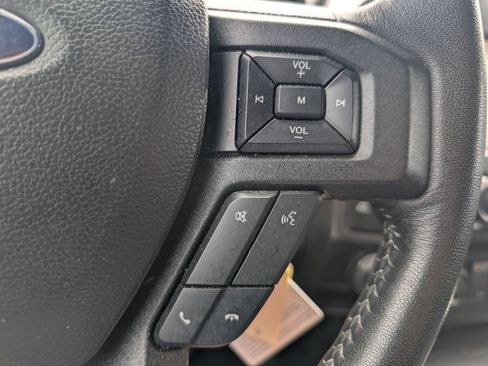 Used 2019 Ford F150 XLT w/ Equipment Group 302A Luxury AWD/4WD image 18