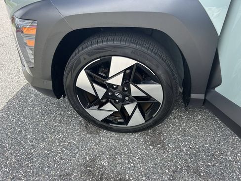 Certified 2024 Hyundai Kona Limited FWD image 37