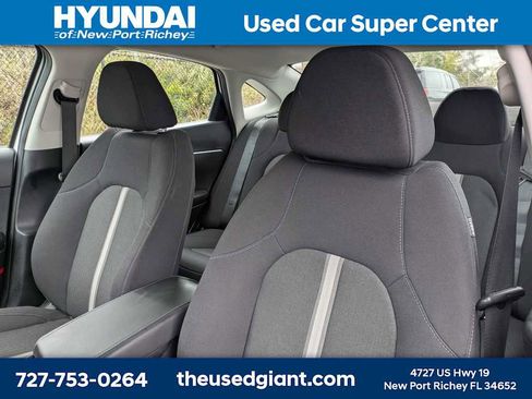 Certified 2023 Hyundai Sonata SE w/ Preferred Accessory Package image 7