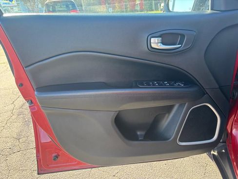 Used 2020 Jeep Compass Altitude image 8