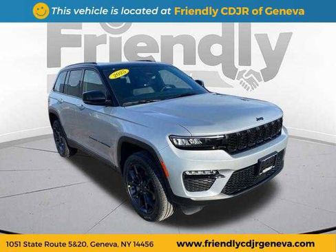 New 2025 Jeep Grand Cherokee Limited image 3