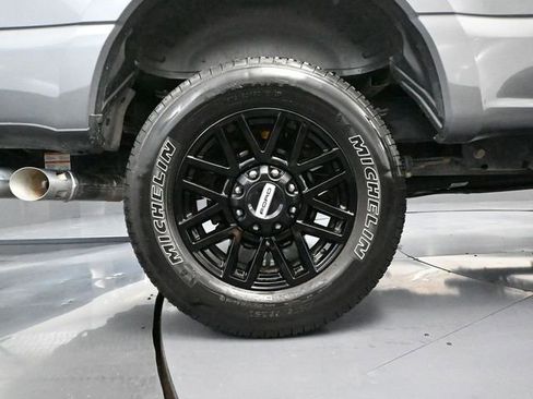 Used 2023 Ford F350 XLT w/ XLT Premium Package image 17