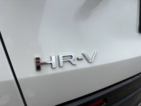 Used 2024 Honda HR-V EX-L image 7