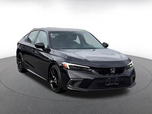 Used 2024 Honda Civic Sport image 3