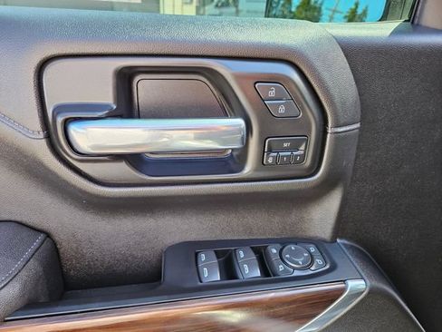 Used 2022 GMC Sierra 1500 SLT w/ SLT Premium Plus Package AWD/4WD image 29