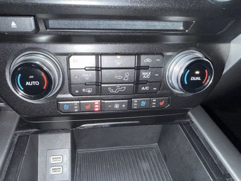 Used 2018 Ford F150 Platinum w/ Equipment Group 701A Luxury AWD/4WD image 18