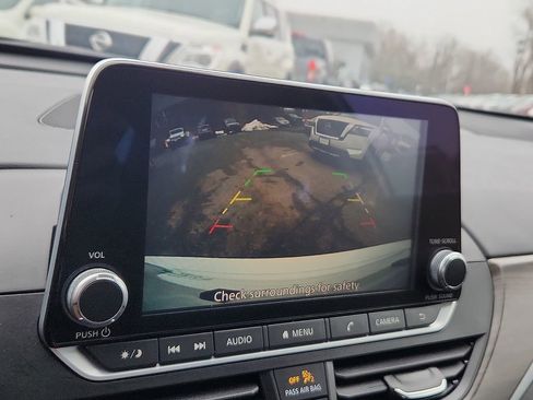 Certified 2023 Nissan Altima 2.5 SV image 18