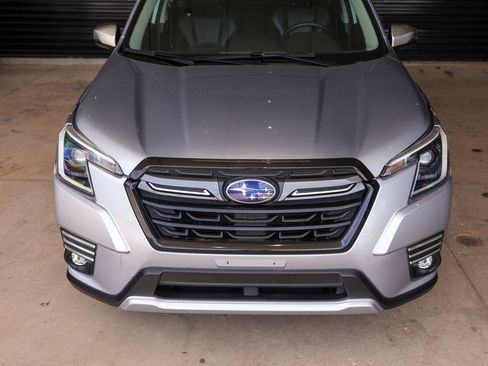 Used 2022 Subaru Forester Touring w/ Popular Package #2 AWD/4WD image 12