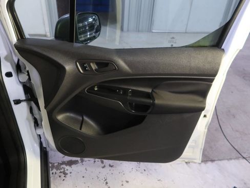 Used 2018 Ford Transit Connect XL image 14
