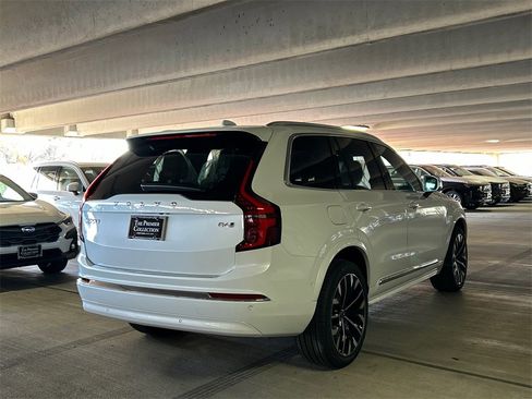 New 2026 Volvo XC90 B6 Plus w/ Protection Package Premier image 2