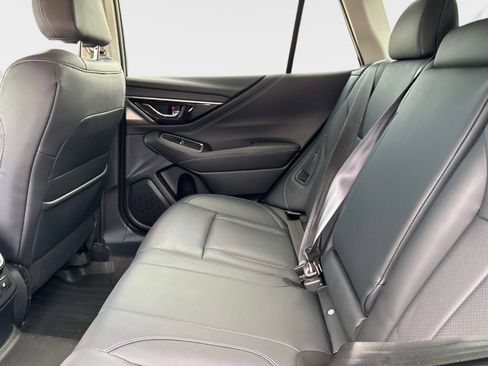 Used 2022 Subaru Outback Limited XT image 15