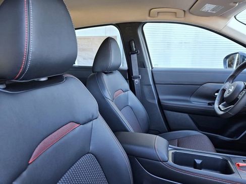 New 2026 Nissan Kicks SR FWD image 13