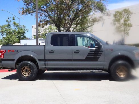 Used 2018 Ford F150 XLT w/ Equipment Group 302A Luxury image 3