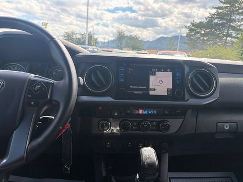 Used 2017 Toyota Tacoma TRD Pro AWD/4WD image 30