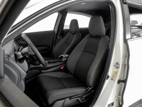 Used 2021 Honda HR-V Sport image 32