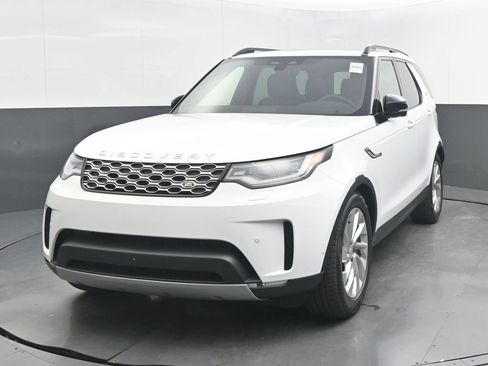 New 2026 Land Rover Discovery S AWD/4WD image 1