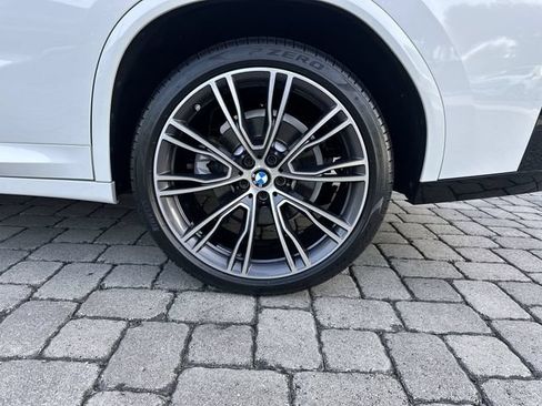 Used 2022 BMW X4 xDrive30i w/ M Sport Package AWD/4WD image 11