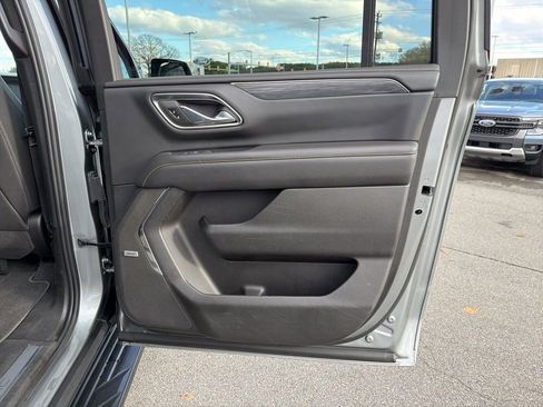 Used 2023 GMC Yukon XL SLT image 20