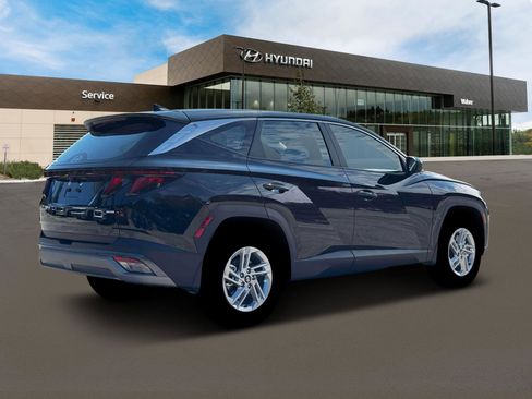 New 2026 Hyundai Tucson SE image 9