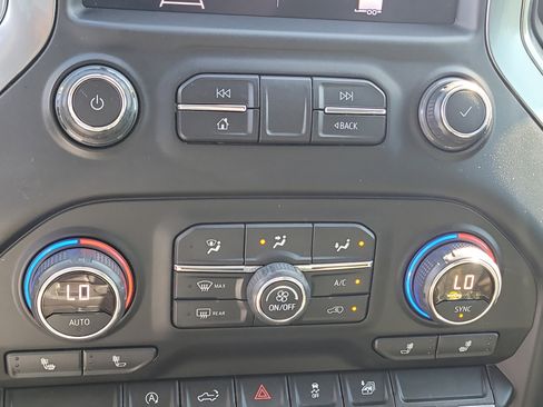 Used 2020 Chevrolet Silverado 1500 RST w/ Convenience Package image 25