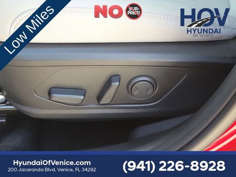 Used 2025 Hyundai Tucson SEL AWD/4WD image 23