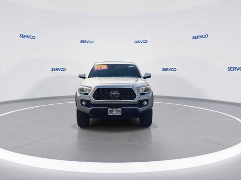 Used 2018 Toyota Tacoma TRD Off-Road AWD/4WD image 3