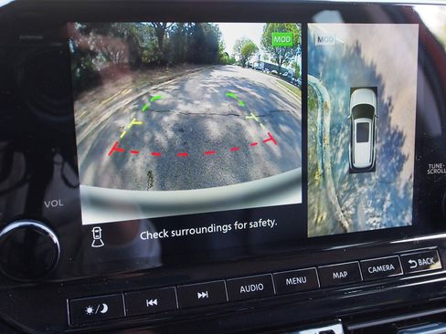 Used 2024 Nissan Pathfinder SL w/ SL Premium Package image 32