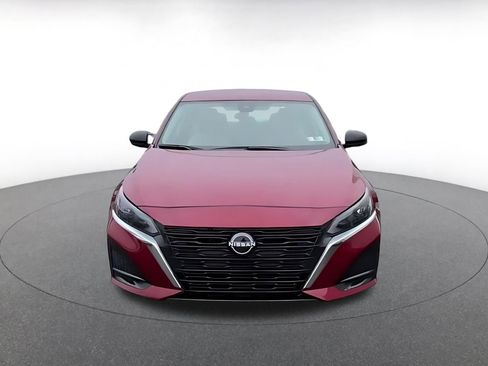 Used 2025 Nissan Altima 2.5 SV image 4