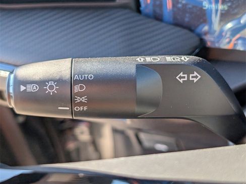 New 2025 Nissan Kicks SR image 24