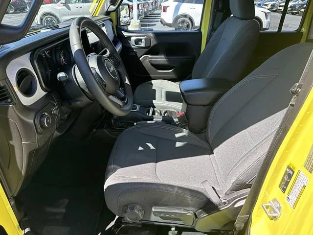 Used 2024 Jeep Wrangler Unlimited Sport AWD/4WD image 9