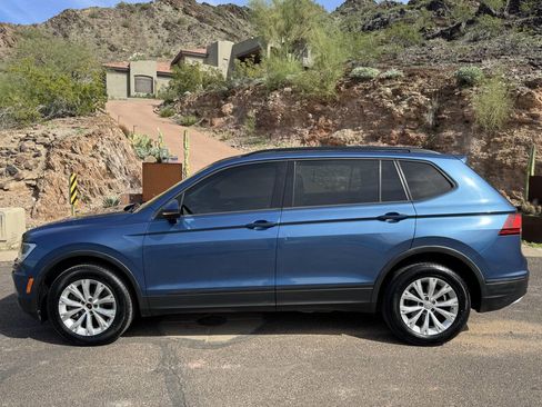 Used 2018 Volkswagen Tiguan S image 10