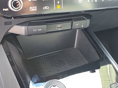 New 2026 Kia Niro EX image 28