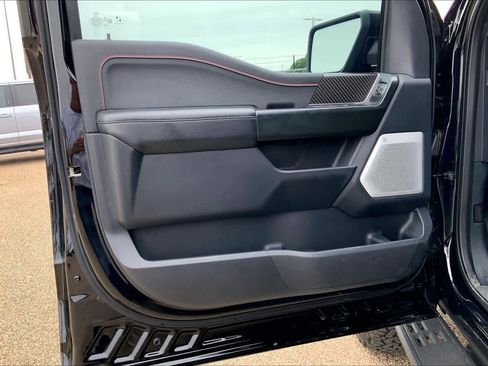 Used 2025 Ford F150 Raptor AWD/4WD image 22