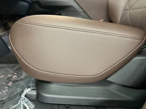 Certified 2023 BMW iX xDrive50 w/ Sport Package image 13