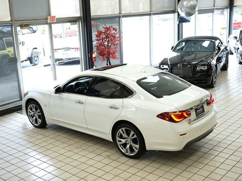 Used 2018 INFINITI Q70 Luxe w/ Sport Package AWD/4WD image 62
