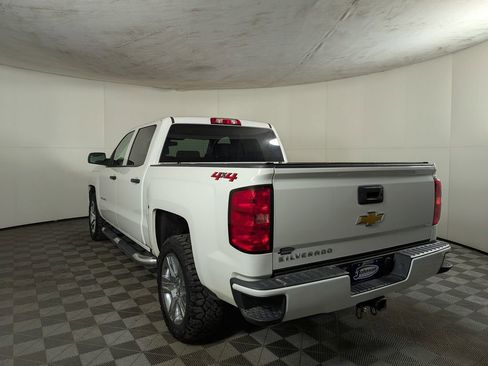 Used 2018 Chevrolet Silverado 1500 Custom w/ Custom Value Package image 4