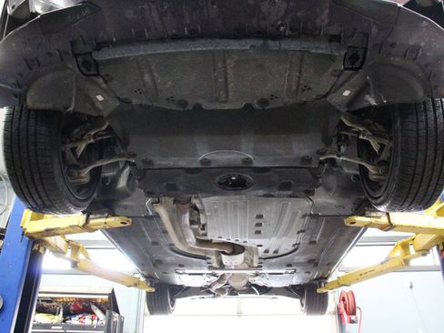 Used 2022 BMW 230i Coupe w/ Premium Package image 95