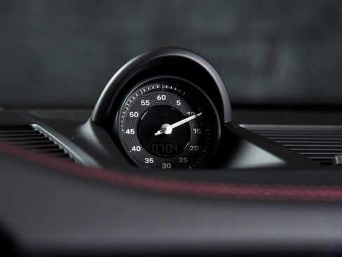 Used 2024 Porsche 911 Carrera S image 7