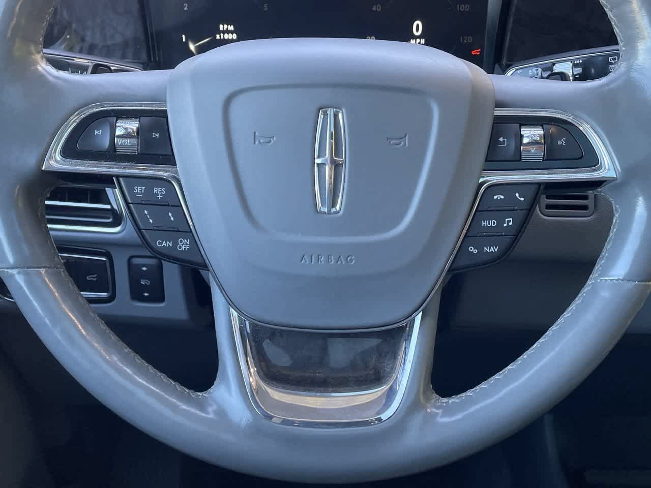 Used 2019 Lincoln Navigator Reserve AWD/4WD image 10