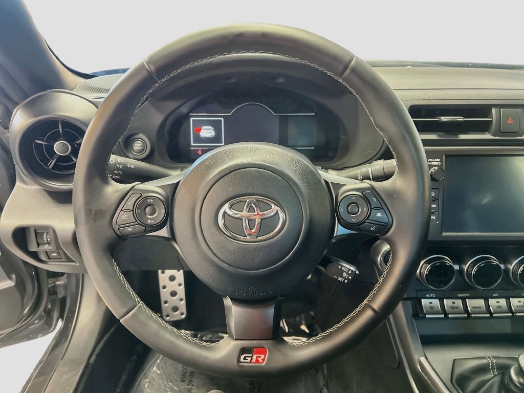 Used 2024 Toyota GR86 Premium RWD image 11