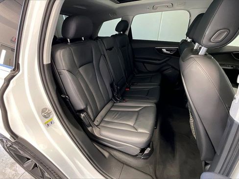 Used 2022 Audi Q7 2.0T Premium w/ Convenience Package image 19