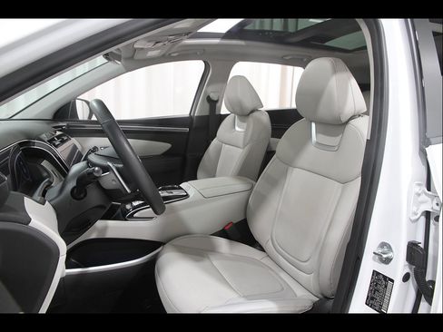 Certified 2024 Hyundai Tucson Limited AWD/4WD image 5