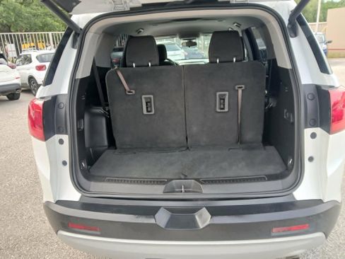 Used 2019 GMC Acadia SLE FWD image 17